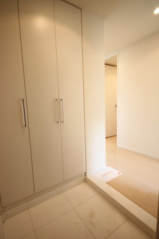 【玄関】