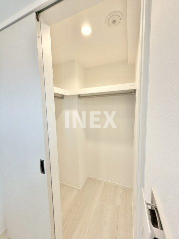 横浜市中区長者町４丁目の賃貸マンションの収納