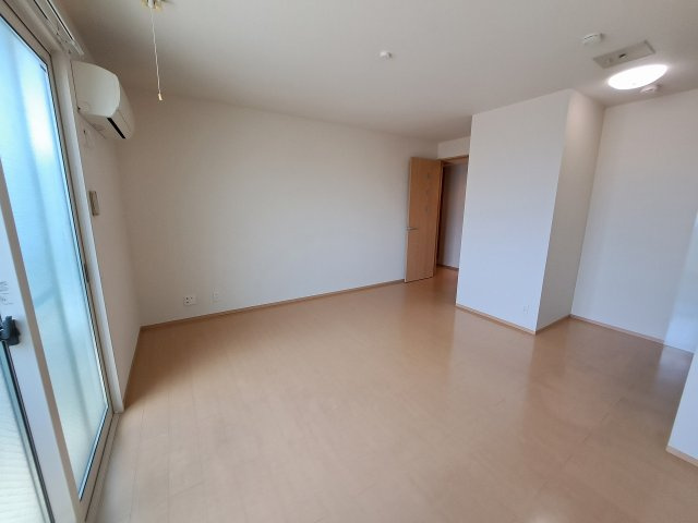 クレスト西宮東の居間・リビング