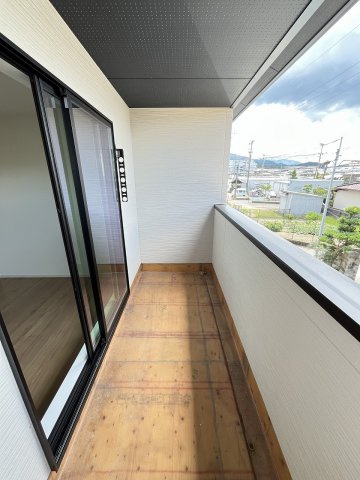 【バルコニー】 | 福岡市南区老司1丁目8期　2号棟（全3棟）【仲介手数料無料・0円】 | 現地写真。