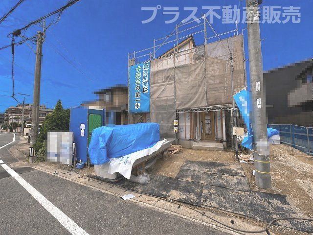 【外観】 | 福岡市南区老司1丁目8期　2号棟（全3棟）【仲介手数料無料・0円】 | 現地写真。プラス不動産販売なら、現場の全ての棟をまとめてご見学頂けます。