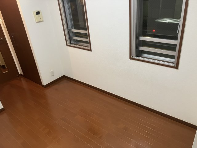 アヴァンツァーレ元町の居間・リビング