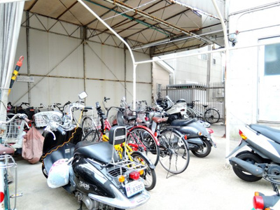 【駐車場】 | F.J Generous8th