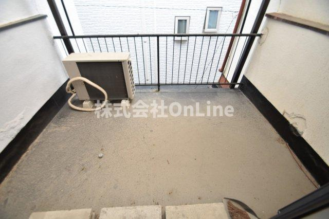 八尾市上之島町北１丁目のテラスのバルコニー