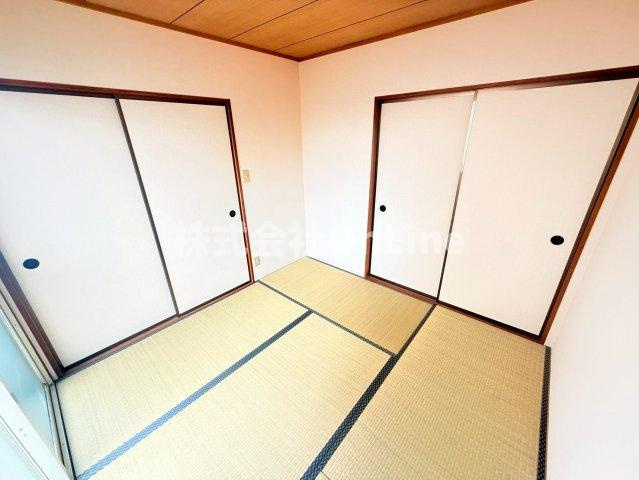 サンロイヤルの和室