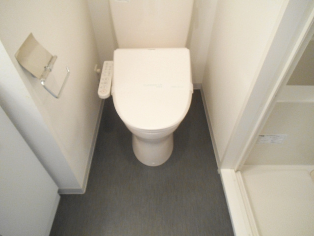 ＬＥＸＥＡＺＥＳＴ赤羽のトイレ|トイレスペースも広いですね！