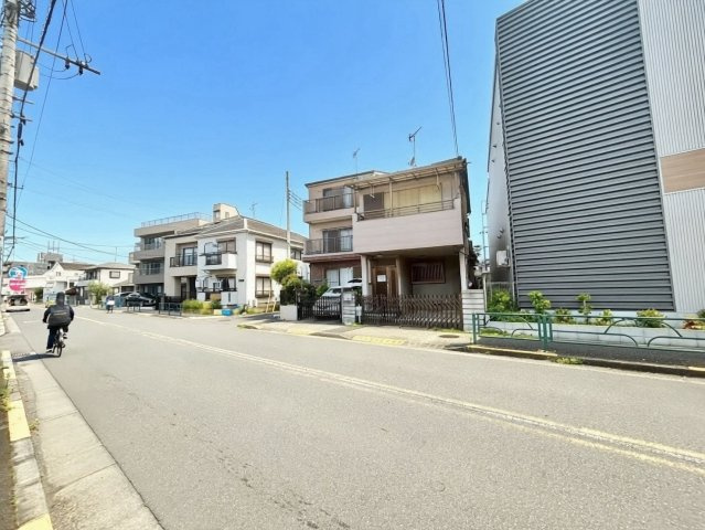 板橋区四葉2丁目　中古戸建の前面道路含む現地写真|2026.04.29撮影

現地ご見学希望・資料請求などお気軽にお問い合わせ下さい！
03-5990-5201