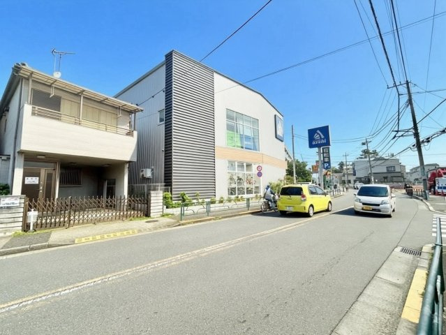 板橋区四葉2丁目　中古戸建の前面道路含む現地写真|2026.04.29撮影

現地ご見学希望・資料請求などお気軽にお問い合わせ下さい！
03-5990-5201