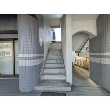【ロビー】 | ソレイユ鷹ノ子駅前