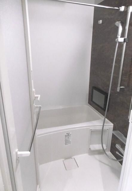 JU TOWER FRONT千石の浴室