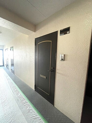 【玄関】 | ライオンズマンション西が丘南 | 玄関外観　※2023年3月撮影の写真