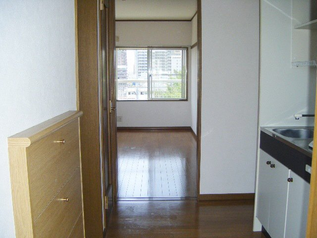 ネストヒルズのその他|南向きの明るいお部屋です