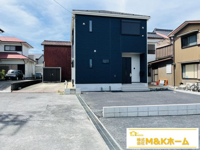 常滑市保示町2丁目　全2棟　2号棟の前面道路含む現地写真|24時間換気システム搭載♪