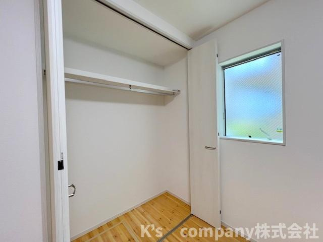 茅ヶ崎市松が丘2丁目　中古戸建の収納|洋室5.5帖の収納スペース◇