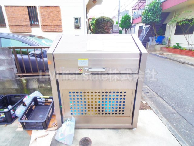 小平市学園東町のアパート