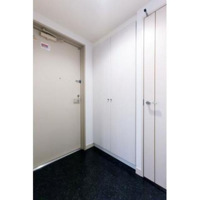 トレステージ目黒の玄関|※写真は同タイプ住戸です。