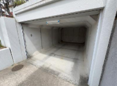 小束山2丁目戸建の駐車場