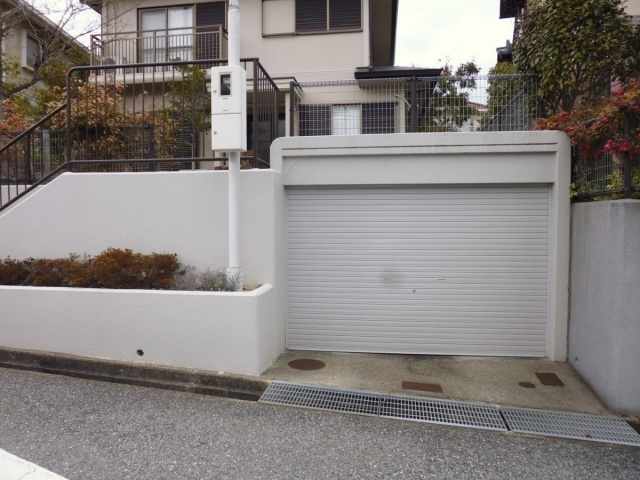 小束山2丁目戸建の駐車場