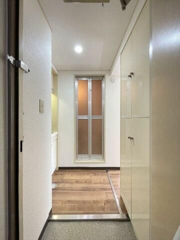 スカイコート池袋の玄関