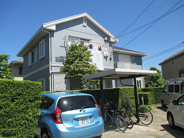 パストラルコートBの外観|人気のテラスハウスです//駐車場1台付きです//