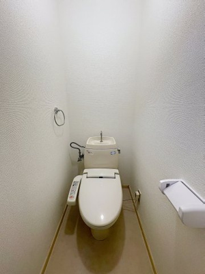 【トイレ】 | カナディアンハイツ目代 | ※同建物ほかのお部屋の写真です。