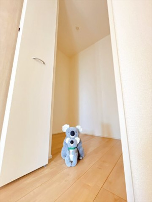 【収納】 | 藤岡市下戸塚　新築住宅 | 2階ストレージルーム。
アウトドア用品や季節家電など大きなものも収納可能です！