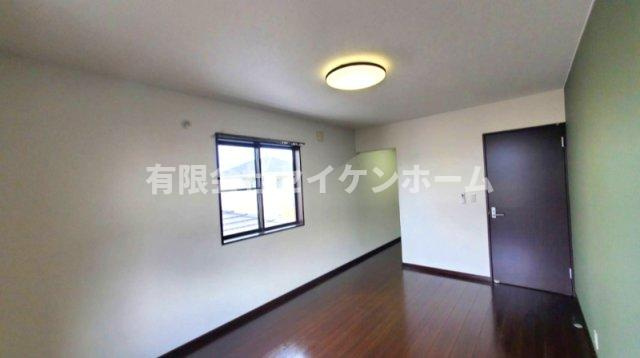 深谷市西島　中古住宅　内外装リフォーム済み‼の寝室