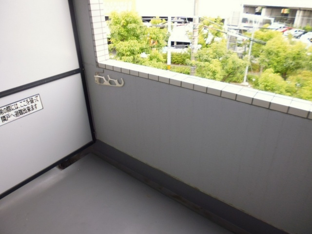 アークコート宮の前のバルコニー