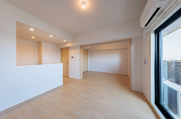 S-RESIDENCE大曽根bresaの居間・リビング