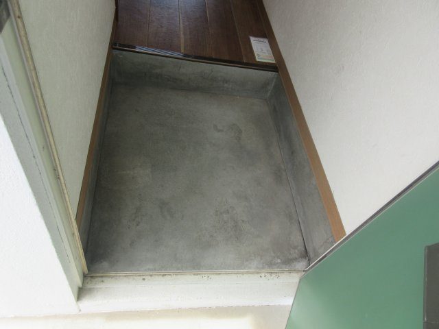 伊藤マンションⅡの玄関