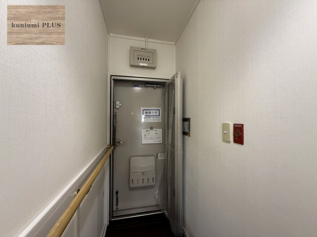 毛馬コーポの玄関