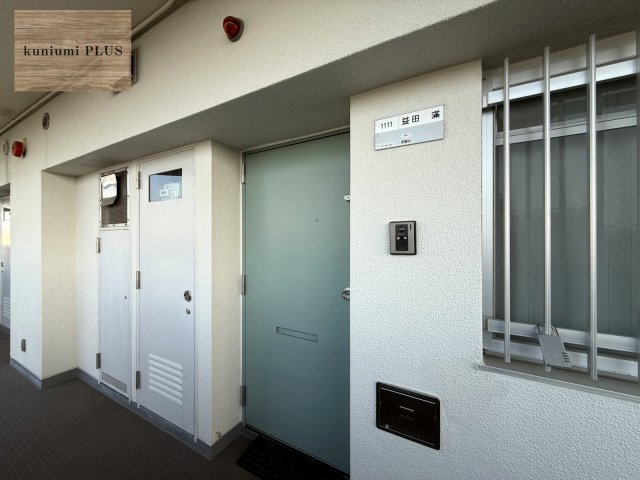 毛馬コーポの玄関