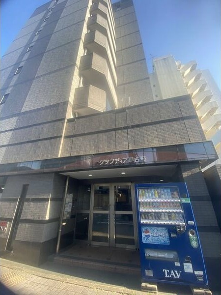 グランディア那古野の外観