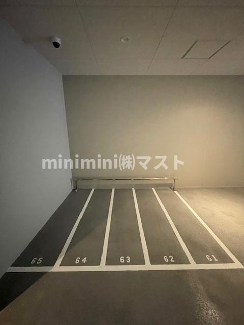 ルフォンプログレ南森町の駐車場