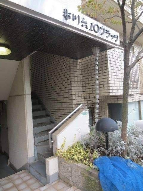 氷川台１０フラッツのエントランス