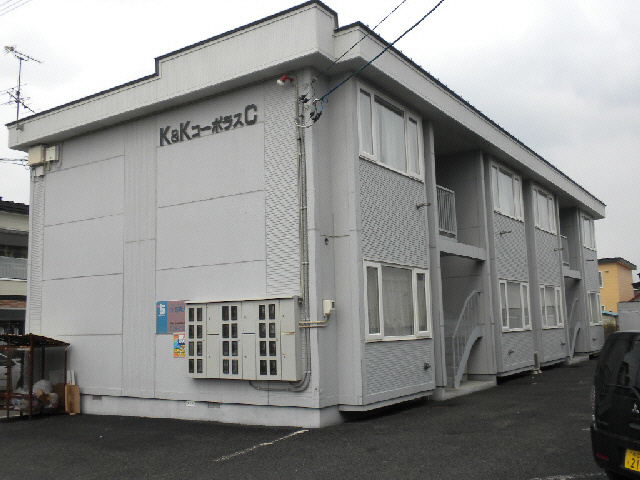 K&KコーポラスC棟の外観