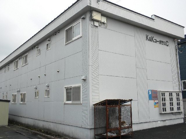 K&KコーポラスC棟の外観