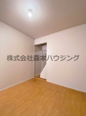 【居間・リビング】 | 　門真市岸和田2丁目15テラスハウス | ゆったりしたキッチンスペースです