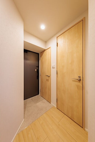 S-RESIDENCE大曽根bresaの玄関