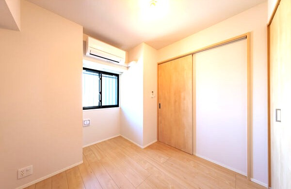 S-RESIDENCE大曽根bresaの寝室