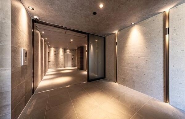 S-RESIDENCE大曽根bresaのロビー