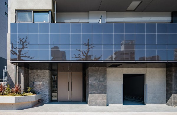 S-RESIDENCE大曽根bresaのエントランス