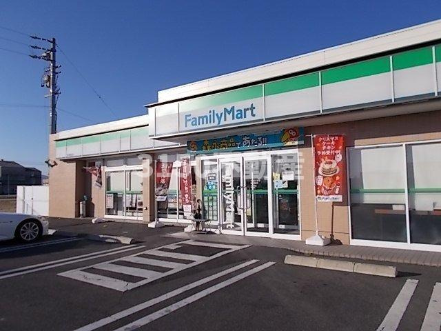 ＬａＬａＬａ　Ｓａｋａｉ　Ⅱの周辺|ファミリーマート柳津高桑店まで350m