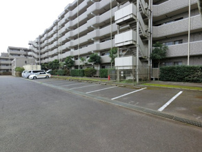 【駐車場】