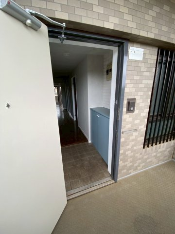 【玄関】
