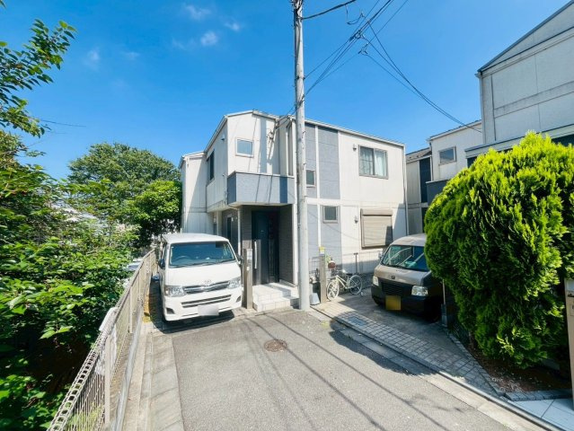 【外観】 | 中野区白鷺１丁目　中古戸建て | 丁寧に使用されてきたことが感じられる、趣ある外観です
