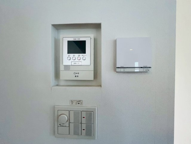 【防犯設備】 | 中野区白鷺１丁目　中古戸建て | 来訪者を映像で確認でき、防犯面にも配慮された安心の設備です