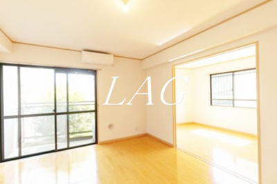 【居間・リビング】 | ラジェンテユウ | 洋室のお部屋です。