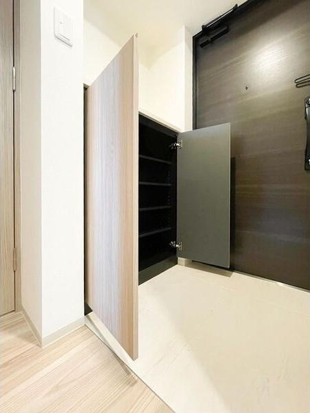 S-RESIDENCE烏森aureate(オリート)　FR付与・家具家電キャンペーン実施中!の玄関