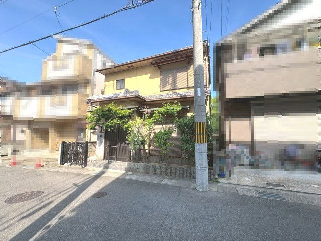 【成約済】長岡京市緑が丘の外観|スーパー・コンビニ等、お買い物施設が充実しております！
生活に便利な立地です。